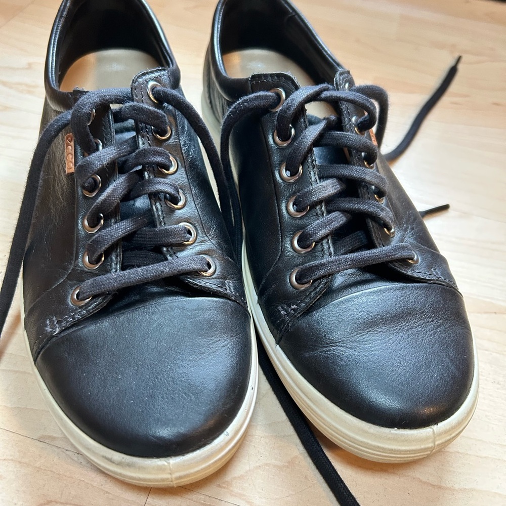 Women’s Ecco Black Leather Sneakers